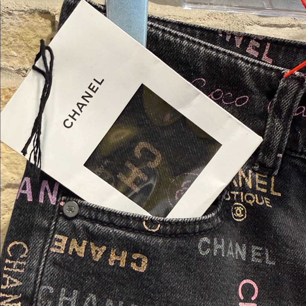 Chanel Logo Print Jeans Black Multicolor Denim NWT Size 38 FR / US 6 - Picture 4 of 12